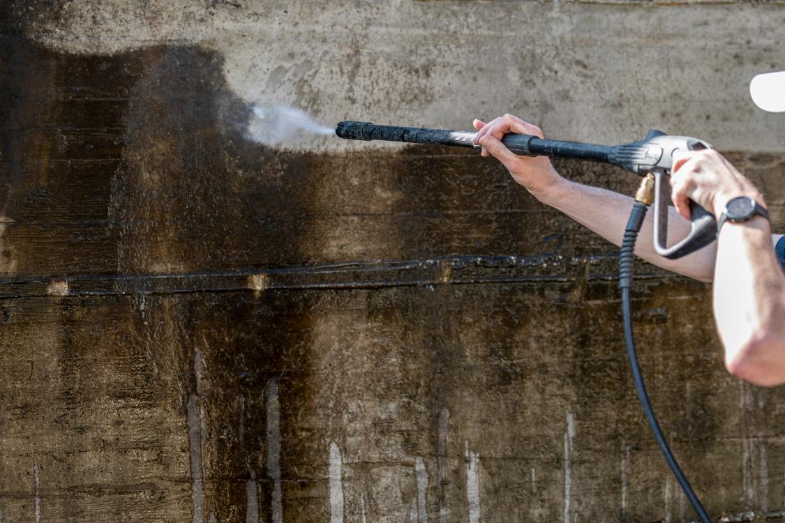 Concrete pressure washing in Brisbane