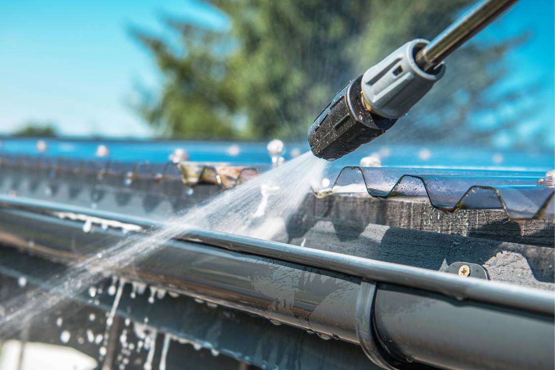 Gutter and Eaves cleaning Brisbane